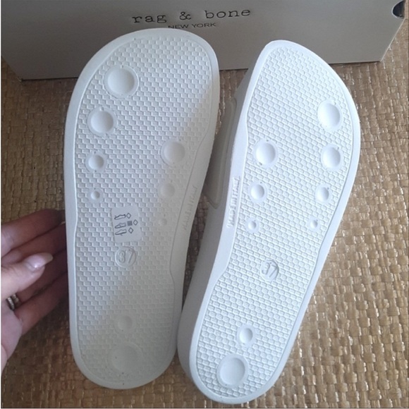 NWT rag & bone pool slide with logo. White. Size 6 includes box. - Picture 4 of 6